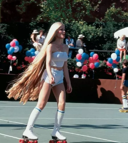 Playmate Debra Jo Fondren in Texas 1976 by modgud