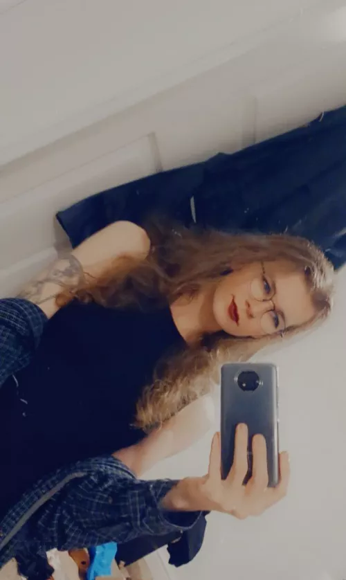 Please be kind I'm new 🥺 by Dependent_Ad8769