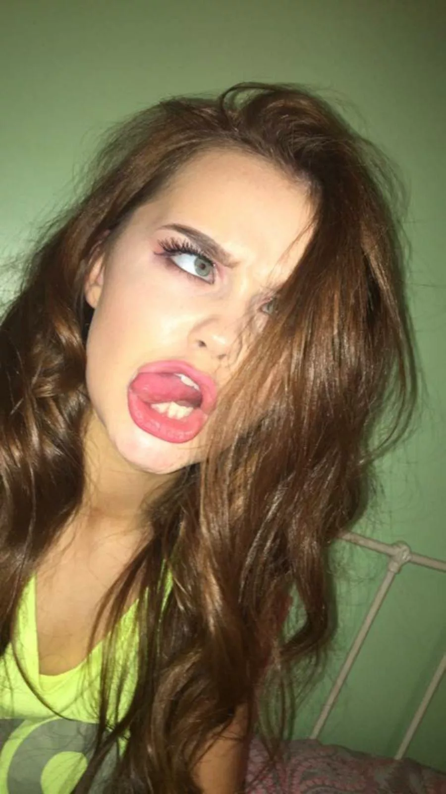 Please can I be your blowjob slut posted by missBrunetteGirll