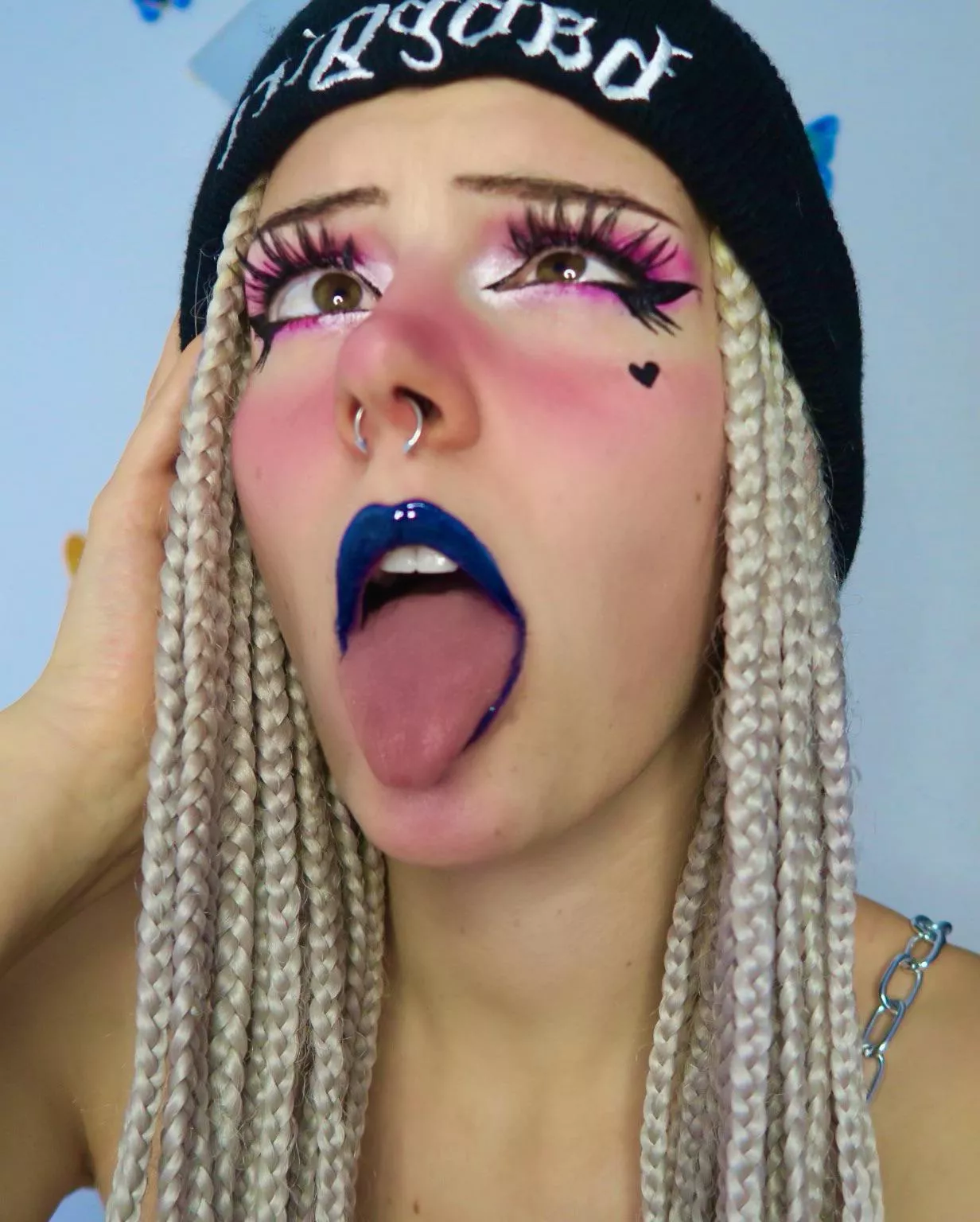 Please can I have it on my face, Daddy?🤤👅 posted by ExplanationOk8464