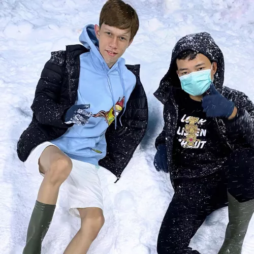 Please don't make fun of me for wearing shorts lol 😝 by SomeTourist5991