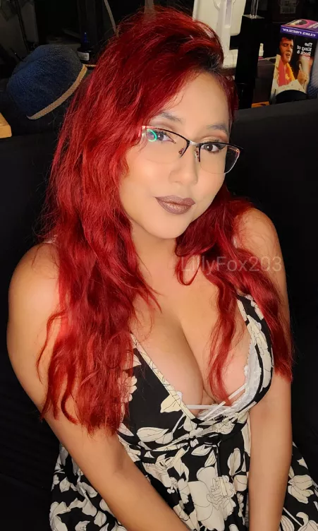 Please excuse my crazy hair and check out my....glasses instead by LillyFox203