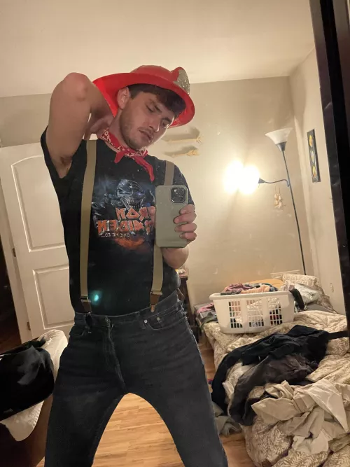 Please excuse my mess, Ive got houses burning to get to by mazzeleczzare