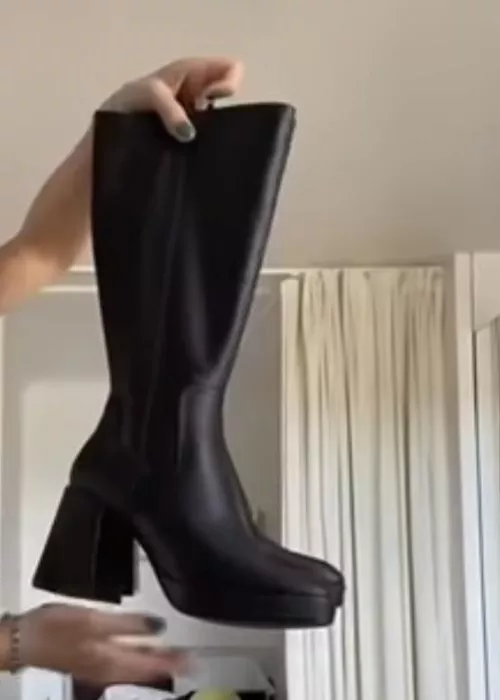 Please help me find these by Bluryberry