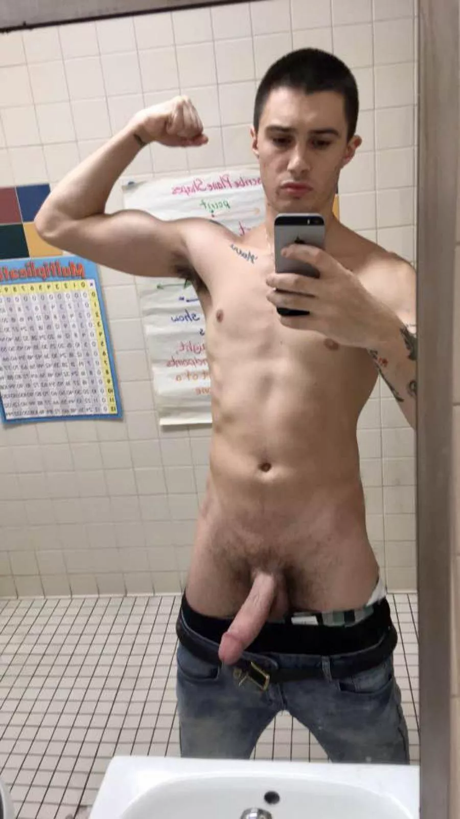 Please ignore my old phone 😂 posted by UpsetCryptographer30