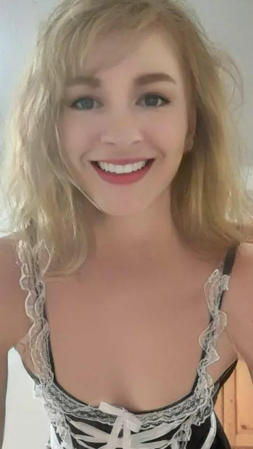 Please send me your dick pics! by sissytylerc