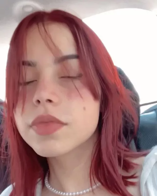 Please vid trib her and unlock more photos of her kik b.i.gjj by bigjj900