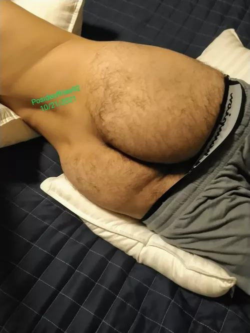 Plenty of pillows for you to lay on 😏 by Posideoffries92