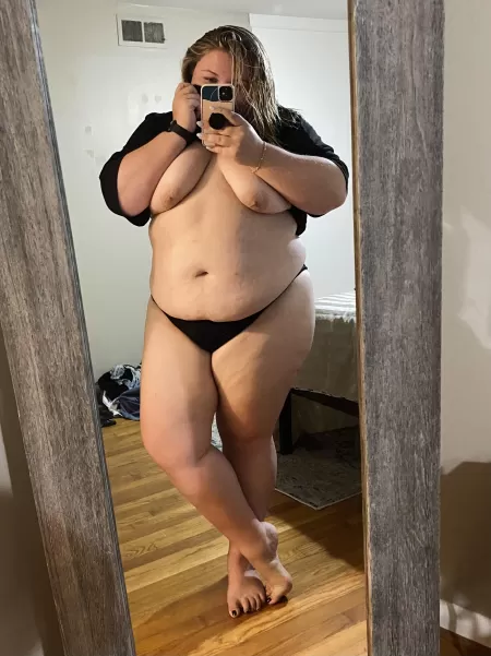 Plenty to grab onto by ijustneedattention