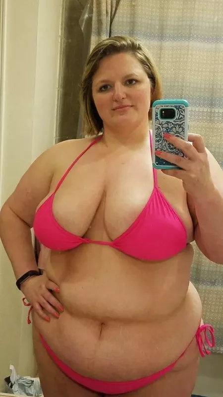 Plump MILF showing off her new pink bikini (1 more in comments) by Udderluvr2020