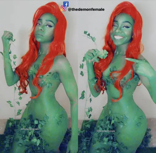 Poison Ivy cosplay (IG: @thedemonfemale) by Itsthedemonfemale