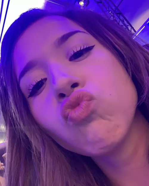 Pokimane sexy lips 🤤💦💦 by price6