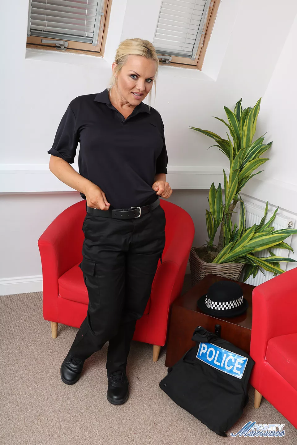 Police Officer Frankie Babe posted by Saweb1234