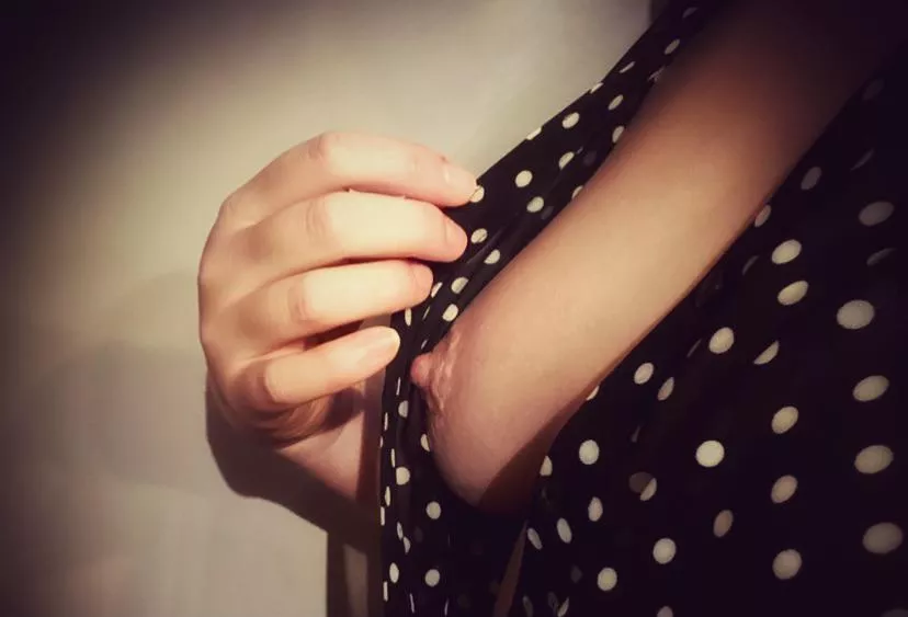 Polka dot peekaboo posted by annieriviera