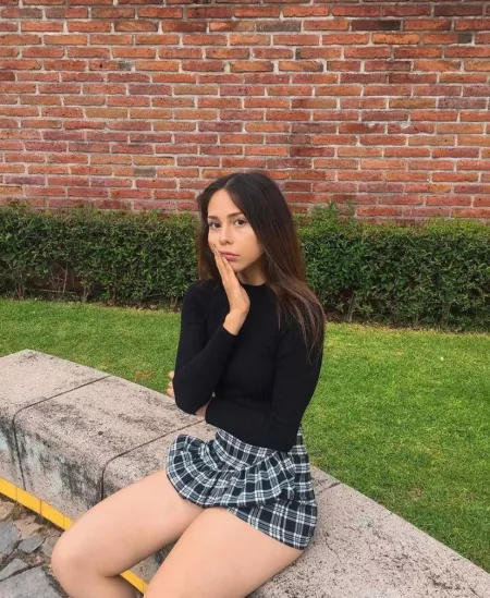 Pondering what to do by HentaiTensaiShounen0