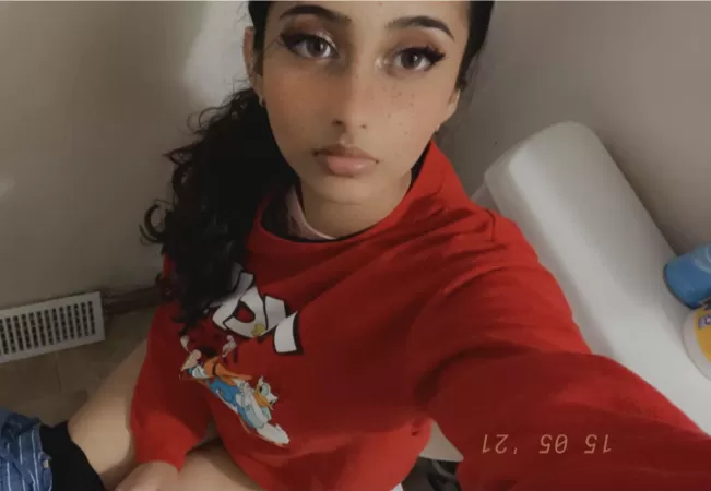 pooping by fatindianmilkerss