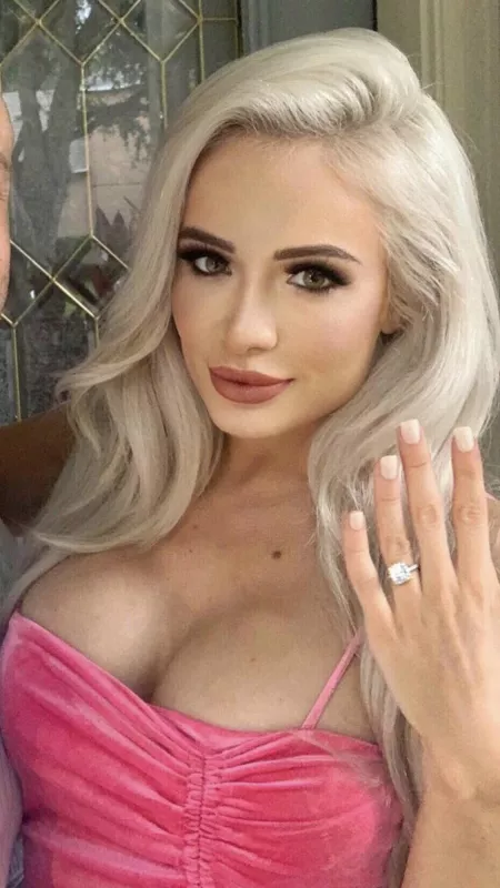 pop the champagne 🍾 Scarlett is engaged by emoney824