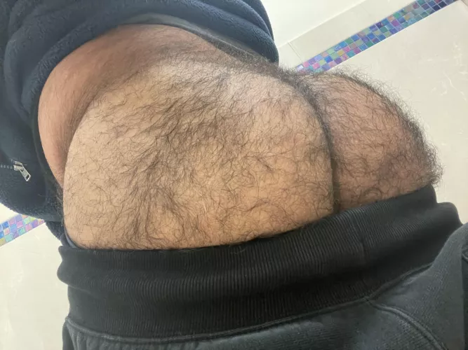 Popping out after the gym 😋 by gayandhairy