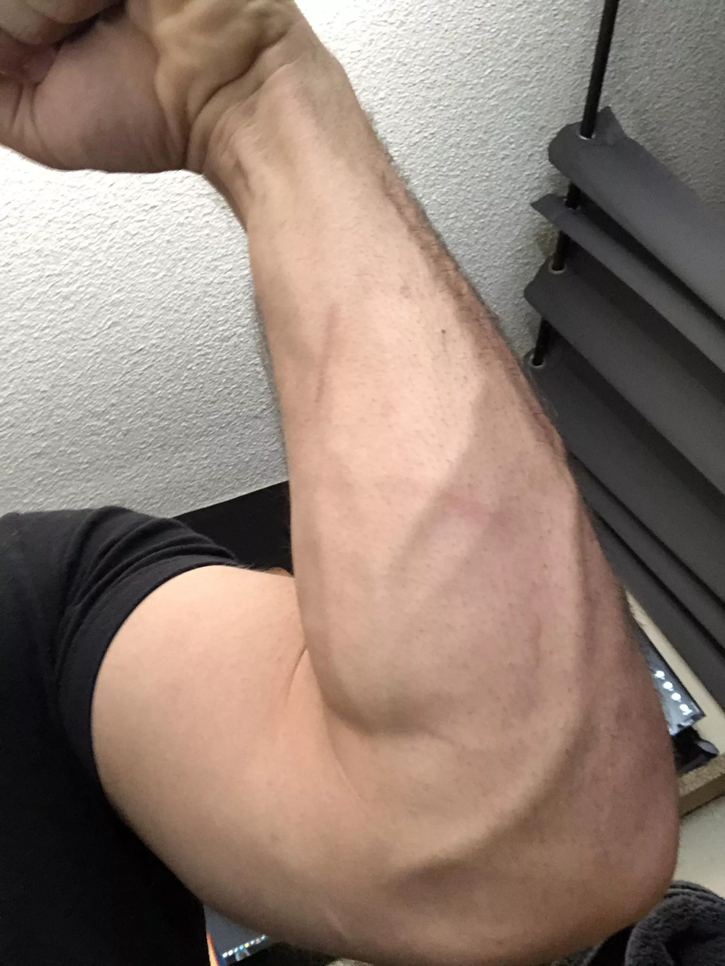 Porn.. of the forearm variety 💪 posted by TristanMoreau