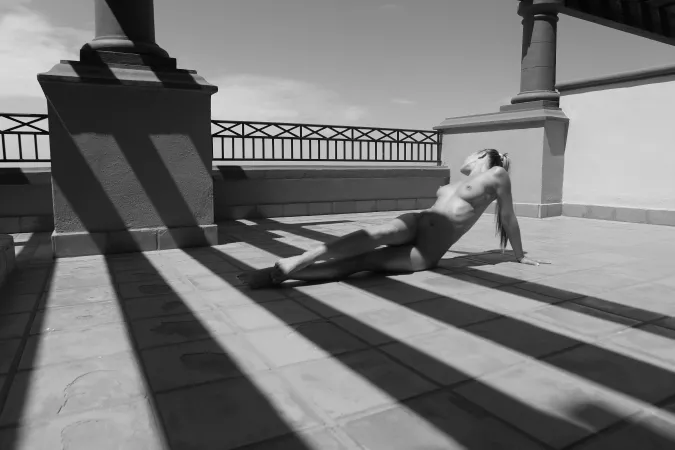 Pose of Manon by alice_inanutshell