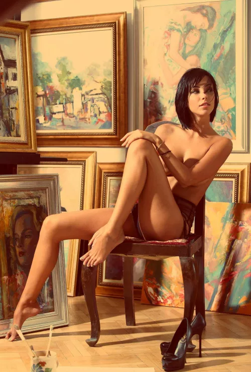 Posing fro a portrait?? by stutterimmature