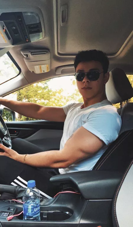 post arm day :p by mattewolfe