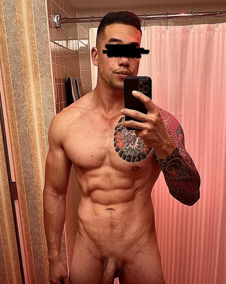 Post coital pump - weddings make me horny 🤷‍♂️ by nycazndaddyhulk