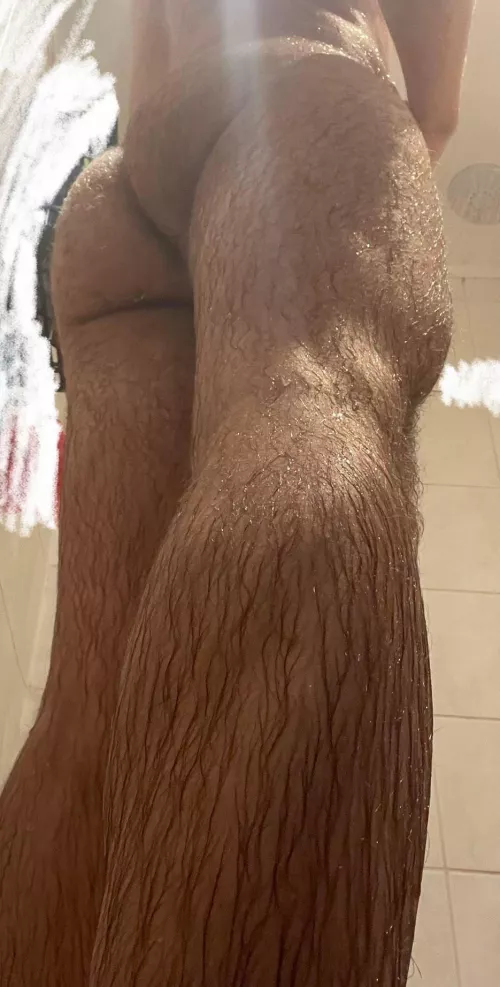 Post gym showers are the best. Do you see the results of leg day already? by CreamP135