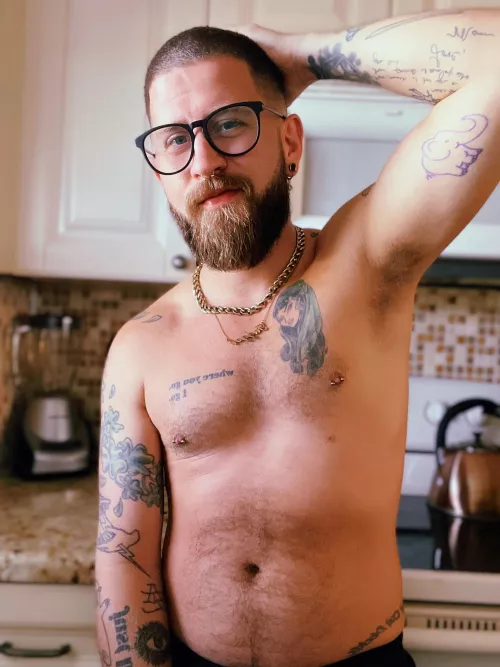 post haircut. here’s a sweaty pit. by itslikethejeans