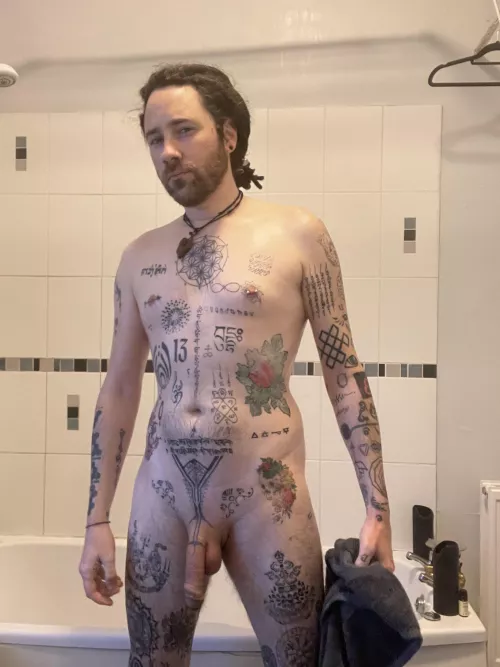 Post shower selfie by Ok-Cucumber-1985