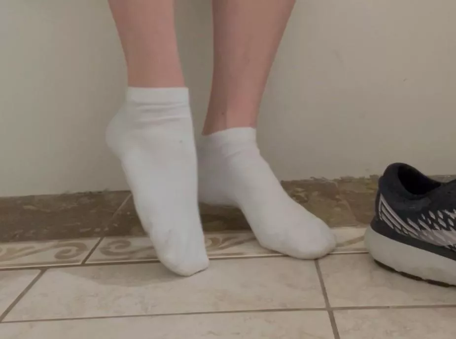 Post workout 👣😍 posted by JaesArchedFeet