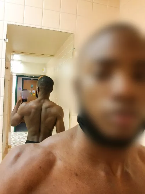 Post workout selfie 🙌🏾 by toni-veracruz