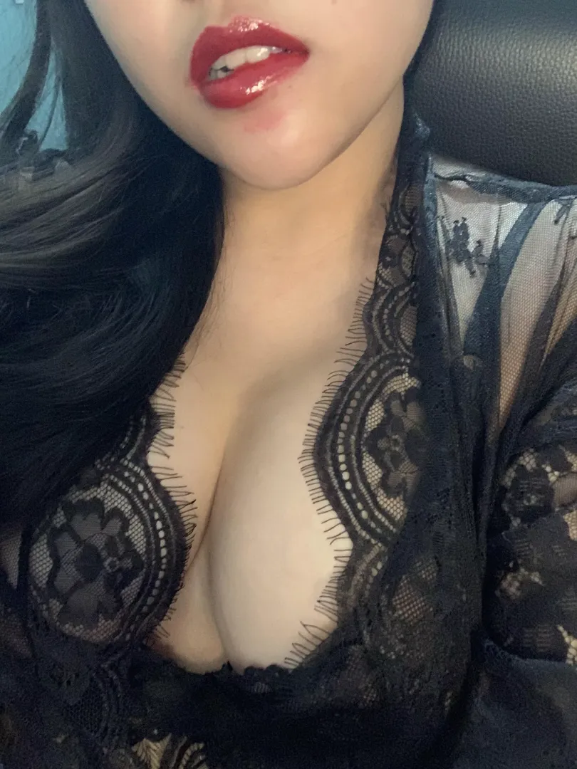 Posted the wrong one twice 🙄 here’s the correct one 😘 posted by suezuunsfw