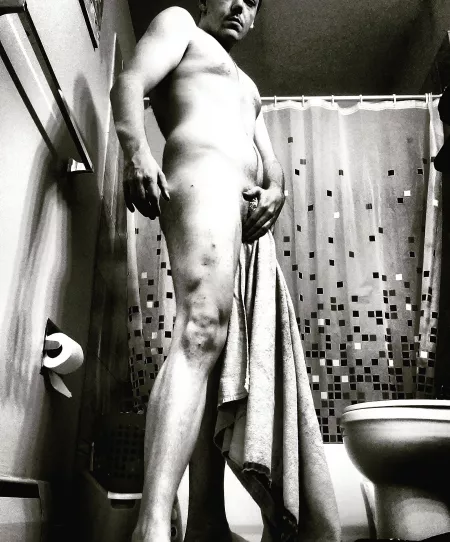 Posting for (m)y dang self caus im hot by EstablishmentPast765