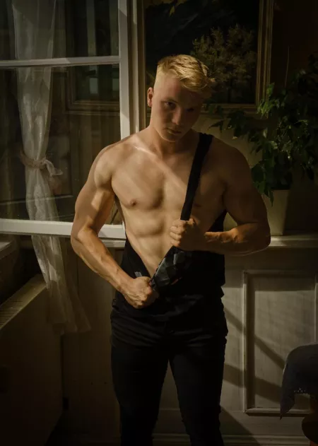 Posting Here is the best 😄 by timlaurenz_