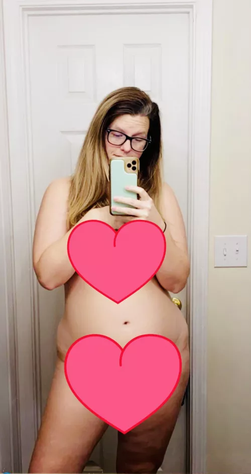 Posting new content today! Interested? 🤰🏼🔥 by StellaRoss8