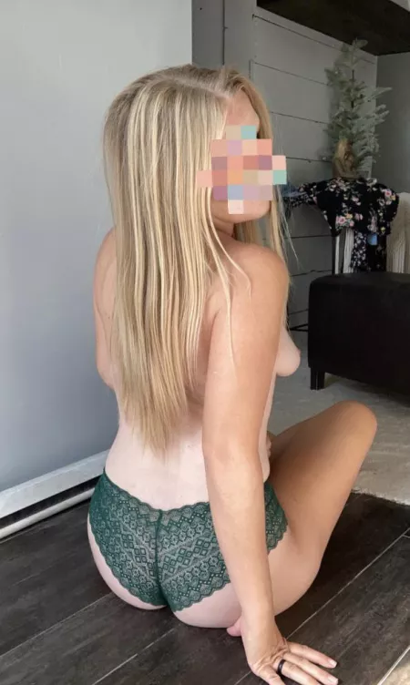 Posting to try to entice the husband to “get off” early… by midwestblondewife