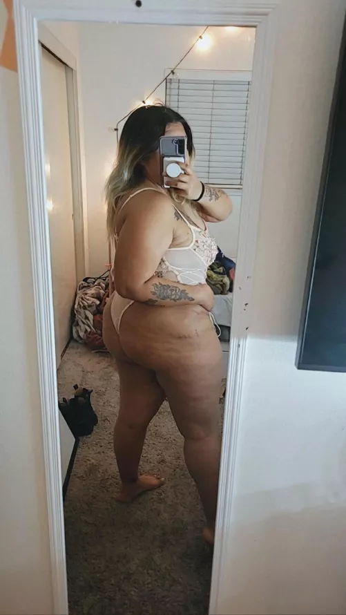 Pound my 🍑🍆 by honeycheeksx