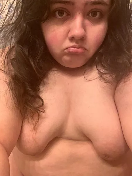 Pouts by dissociativegalpal