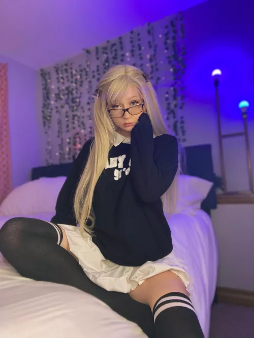 Pouty by babebellalynn_