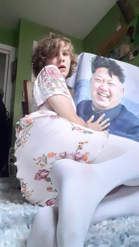 Pov: you catch me and Kim togeather. by FemBoiTea