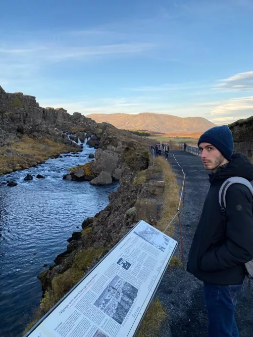 POV: you just told me you didn't bring any snack by TheSaltBeet