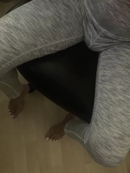 POV: you kneeling in front of me. What’s your first move? 😈💋 by Surubb