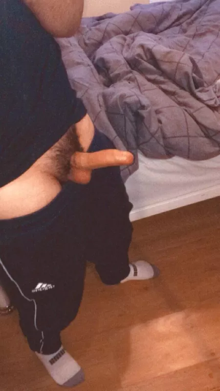 POV: you sorted by new ;)) dm me for some fun 😋😋 by alxsdair