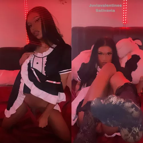 POV you walk in on your girlfriend and she looks like this… wyd? by Juviavalentines