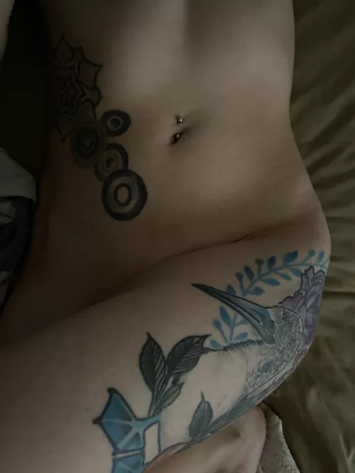 POV you woke up next to me. What would you do? 💕💦 by BlueVelvetValerie