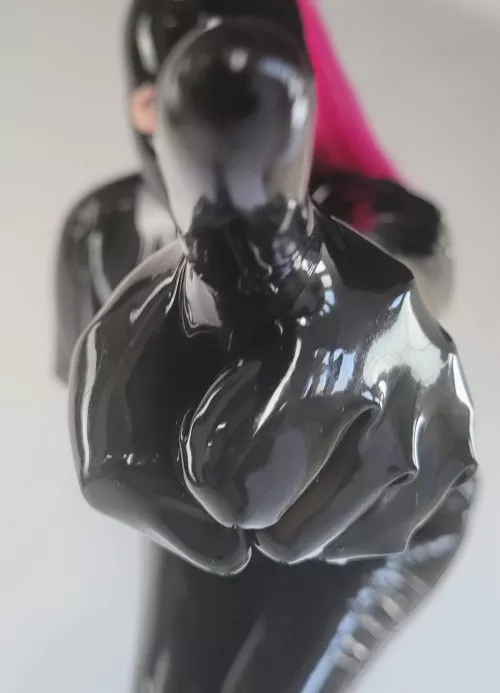POV: You're my phone and I'm scrolling through the ShinyPorn subreddit 🖤 by RubberPiggu