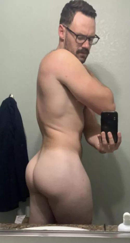 Pre leg day by ngibson15