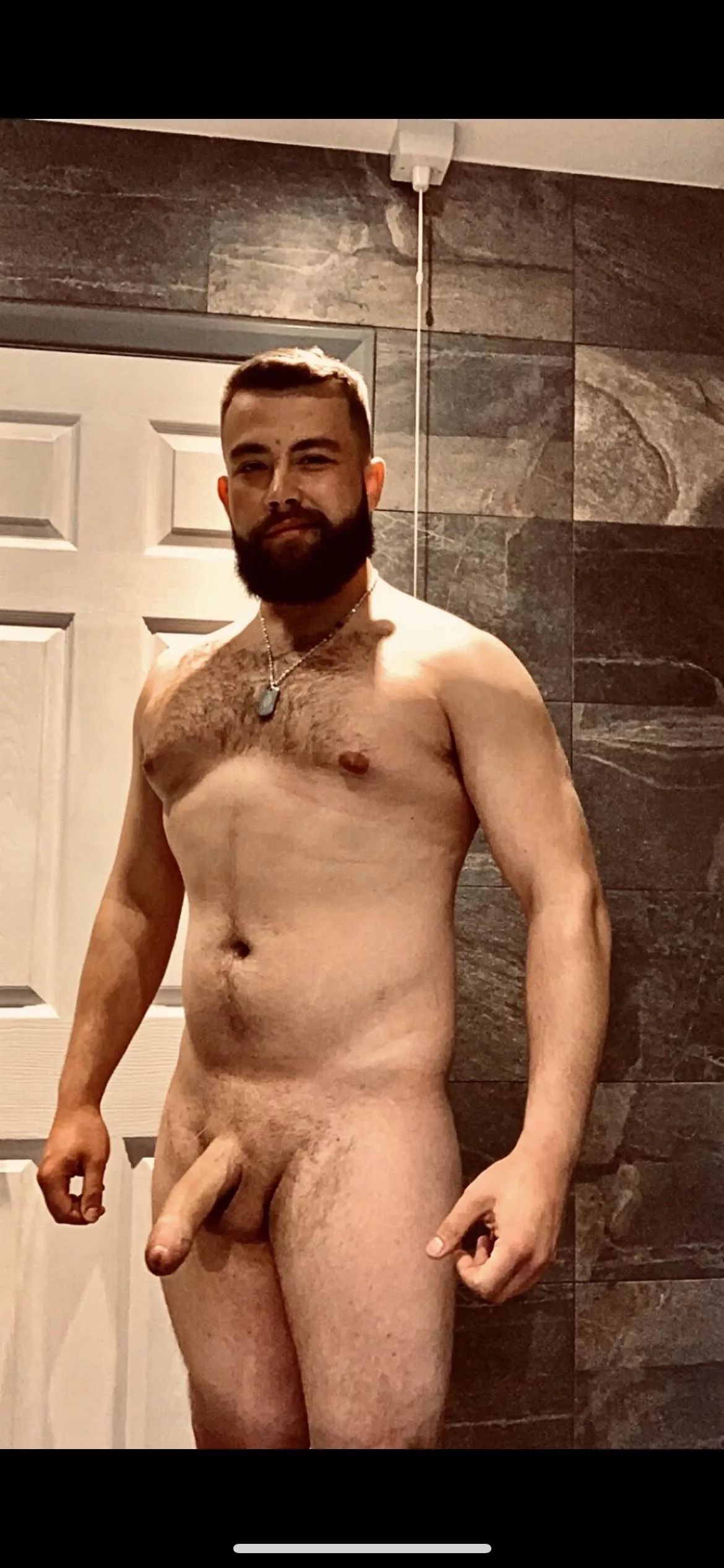 Pre shower pic😜 posted by younghungnbearded
