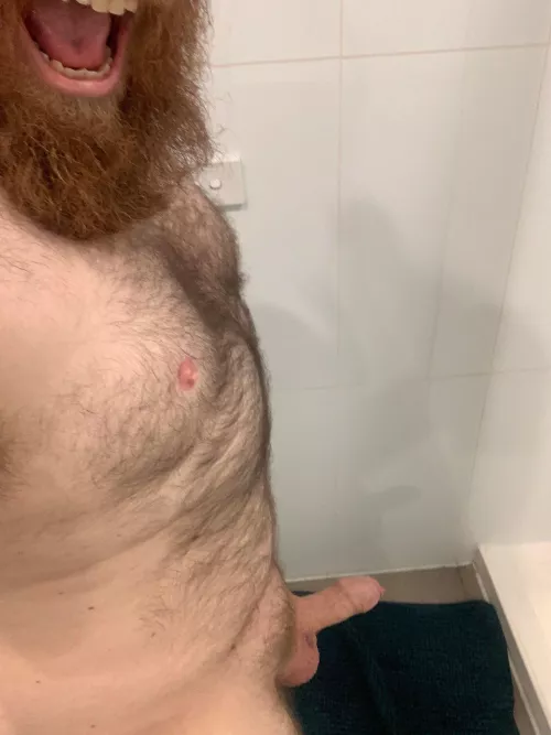 Pre shower selfie 😛 by MiniMetalBear